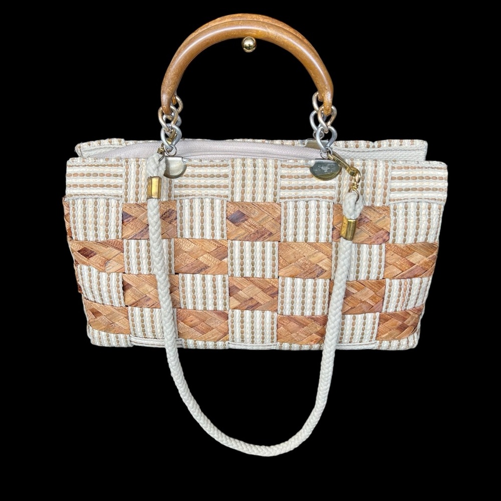 Vintage bag woven natural fiber top wooden handle with crossbody strap